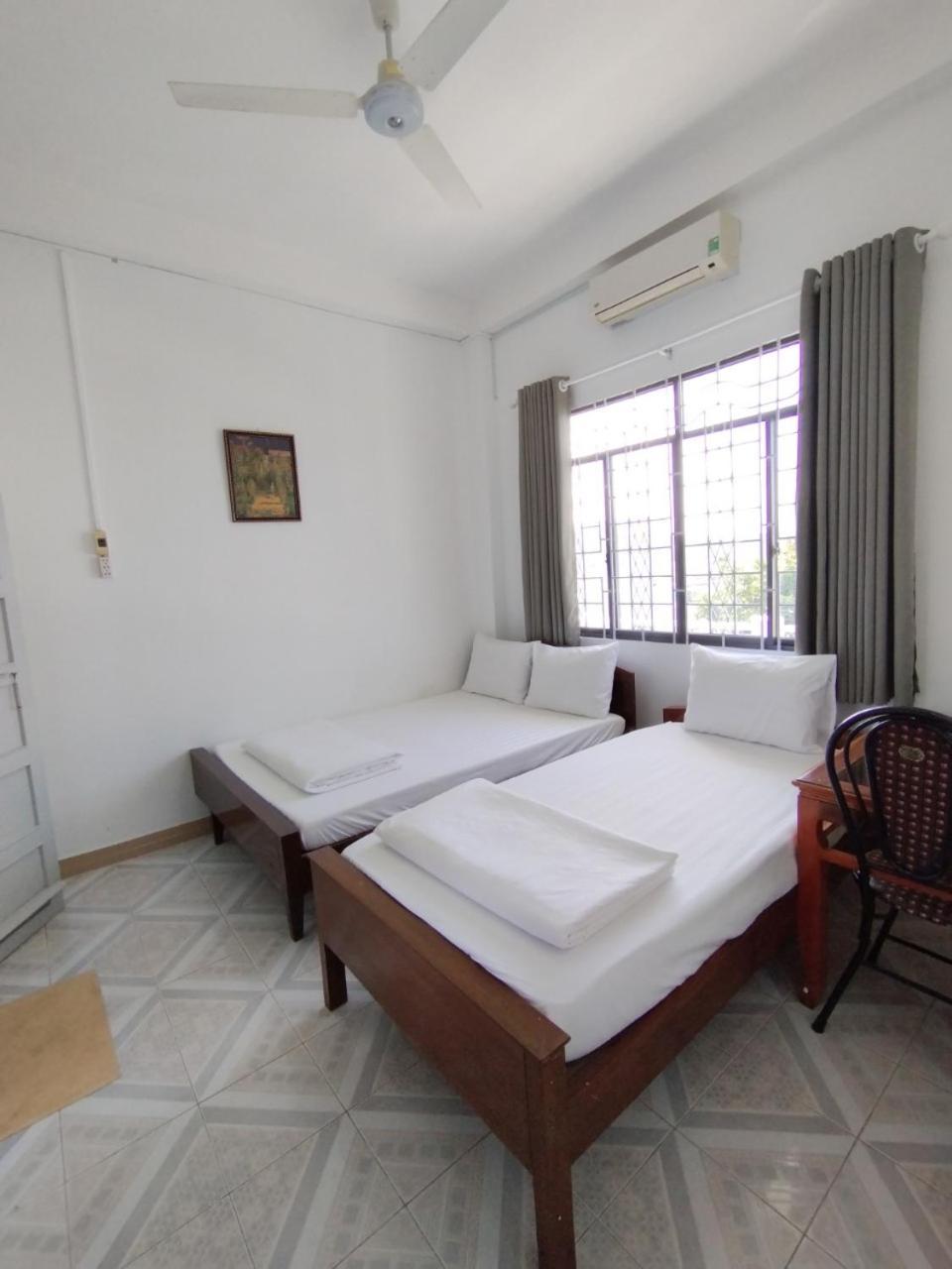 Nha Nghi Sao Mai Hotel Ha Tien Exterior foto